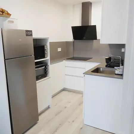 à Avec Piscine Et à Côté De La Appartement Hendaye